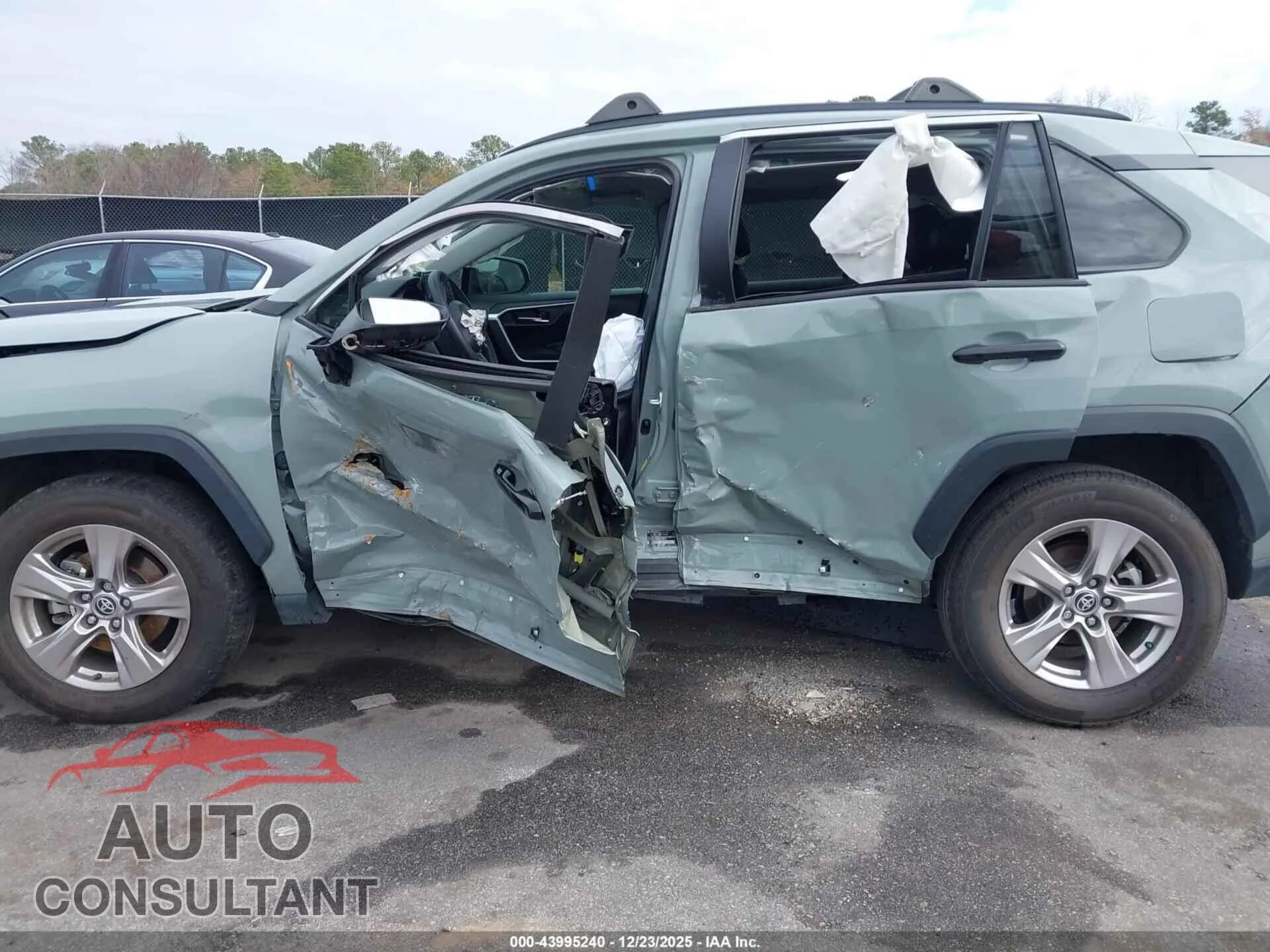 2022 TOYOTA RAV4 Damaged VIN 2T3W1RFVXNW225558 – engine bay 2022 TOYOTA RAV4 Damaged VIN 2T3W1RFVXNW225558 – engine bay