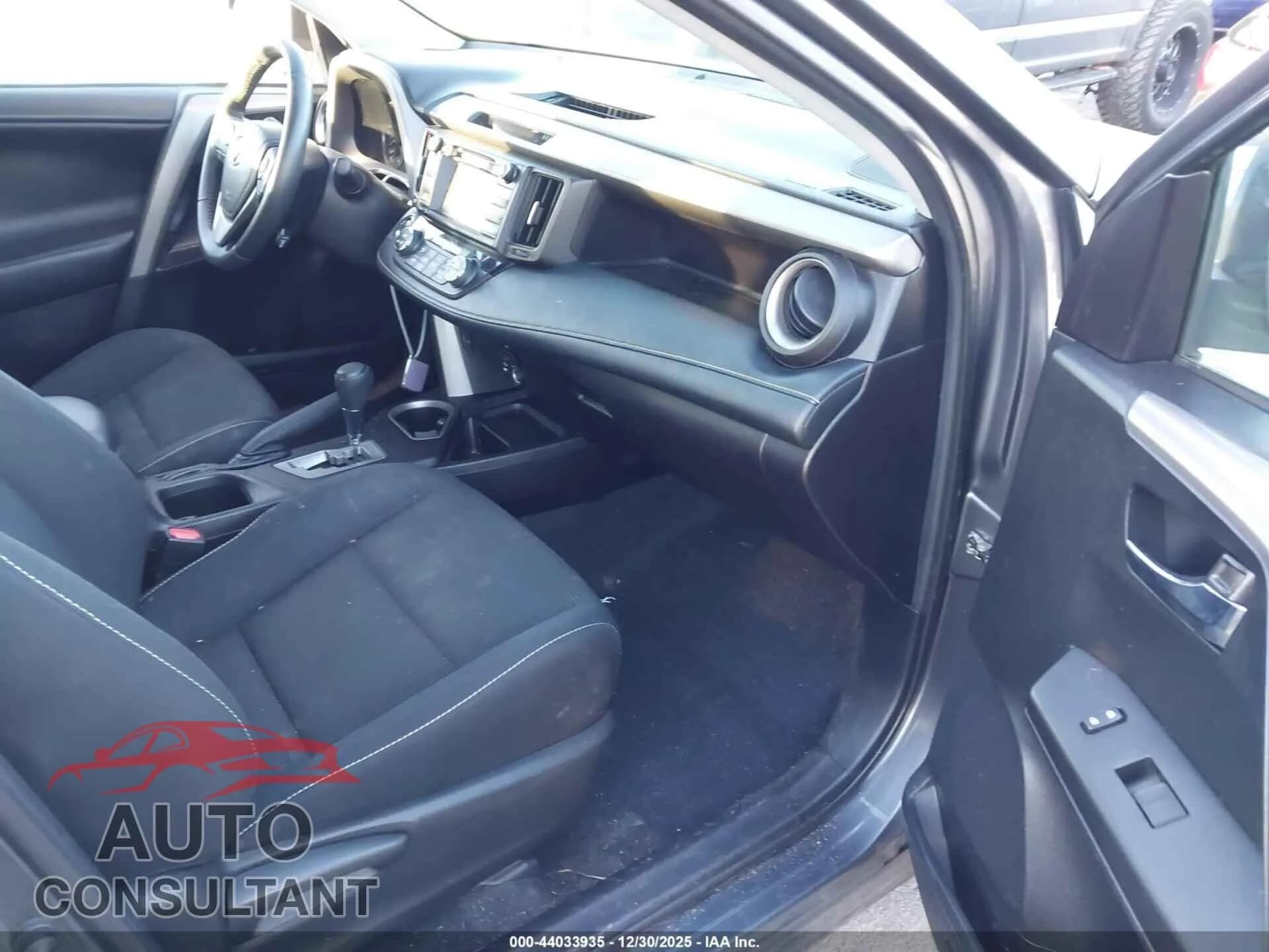 2018 TOYOTA RAV4 Damaged VIN 2T3WFREV0JW497291 – interior seats 2018 TOYOTA RAV4 Damaged VIN 2T3WFREV0JW497291 – interior seats