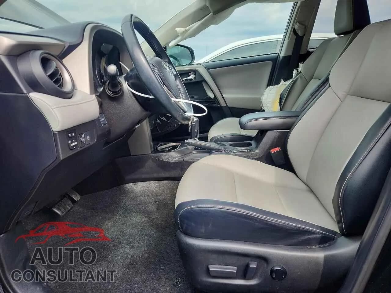 2018 TOYOTA RAV4 Damaged VIN 2T3YFREV3JW502492 – exterior detail 2018 TOYOTA RAV4 Damaged VIN 2T3YFREV3JW502492 – exterior detail