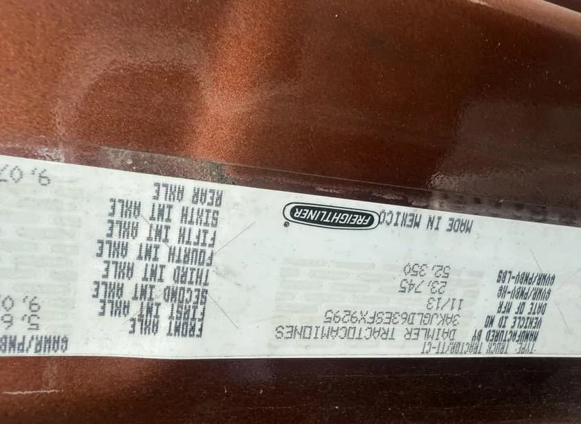 2014 FREIGHTLINER Cascadia Used VIN 3AKJGLD63ESFX9295 – undercarriage 2014 FREIGHTLINER Cascadia Used VIN 3AKJGLD63ESFX9295 – undercarriage