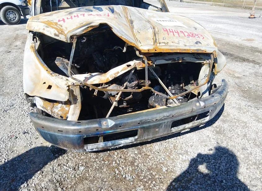 1994 DODGE Ram Used VIN 3B7HC16Y2RM534513 – interior seats 1994 DODGE Ram Used VIN 3B7HC16Y2RM534513 – interior seats