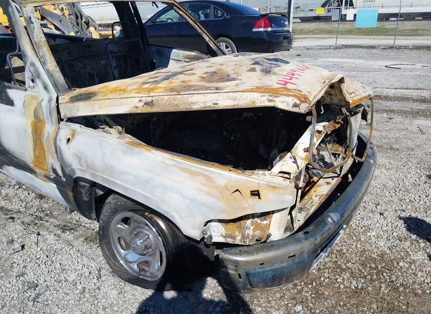 1994 DODGE Ram Used VIN 3B7HC16Y2RM534513 – photo 16 1994 DODGE Ram Used VIN 3B7HC16Y2RM534513 – photo 16