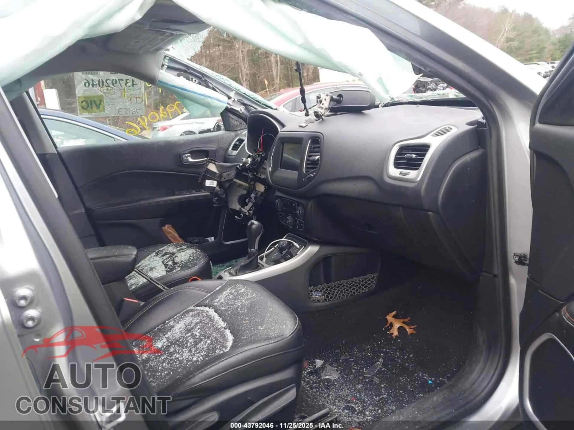 2019 JEEP COMPASS Damaged VIN 3C4NJDBB5KT595751 – interior seats 2019 JEEP COMPASS Damaged VIN 3C4NJDBB5KT595751 – interior seats