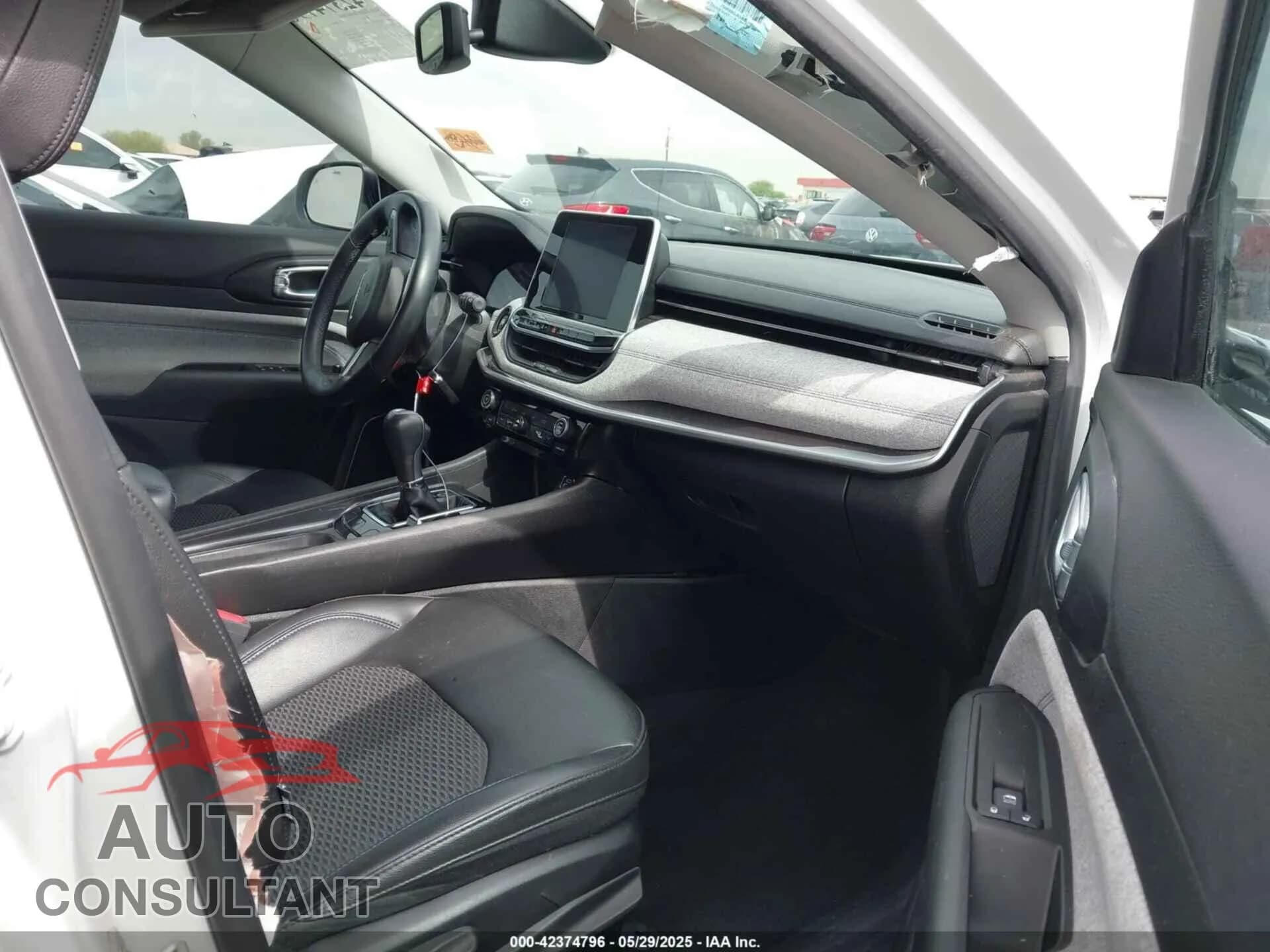 2022 JEEP COMPASS Damaged VIN 3C4NJDBB6NT115950 – interior seats 2022 JEEP COMPASS Damaged VIN 3C4NJDBB6NT115950 – interior seats