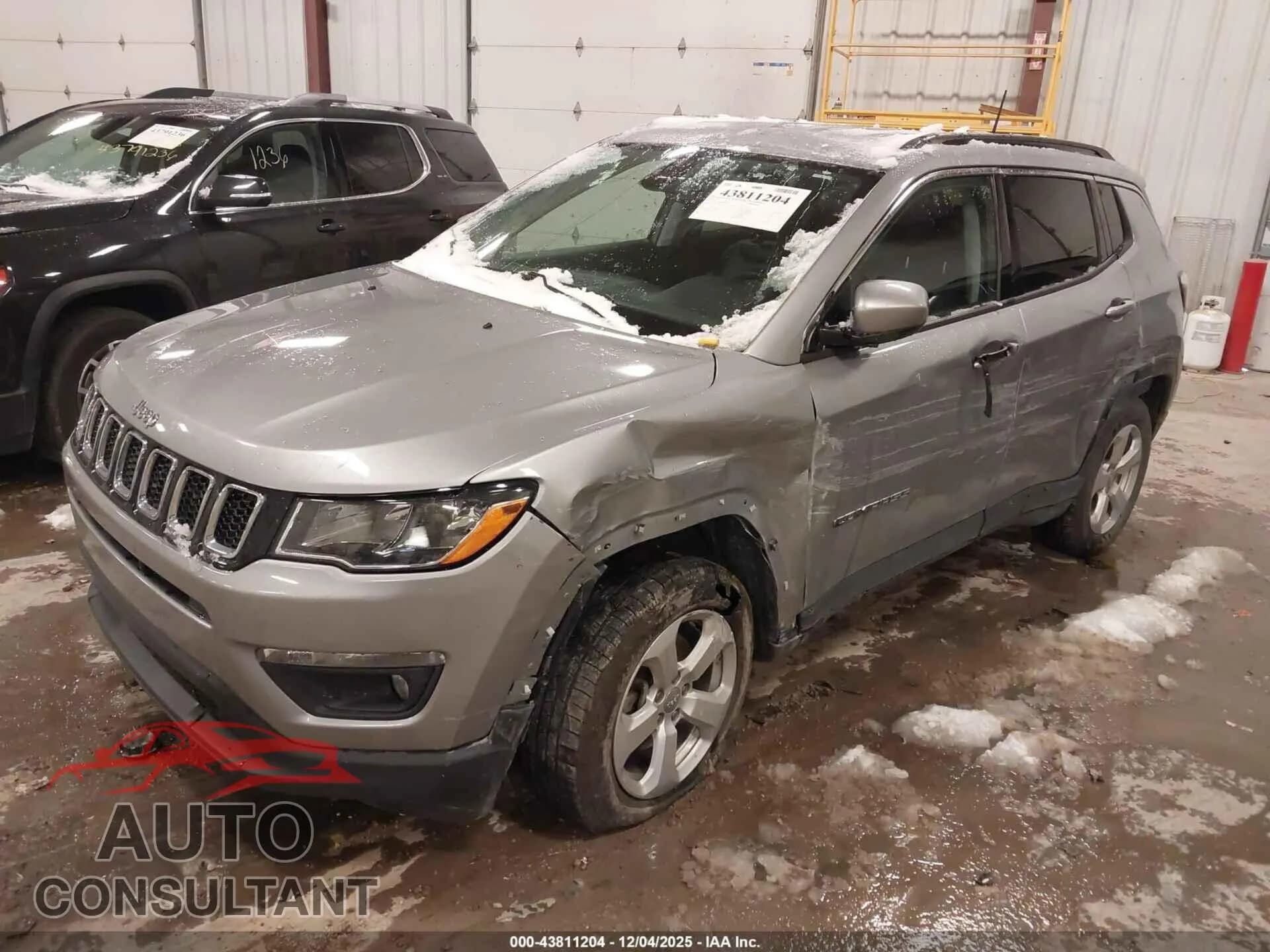 2019 JEEP COMPASS Damaged VIN 3C4NJDBB7KT646179 – rear exterior 2019 JEEP COMPASS Damaged VIN 3C4NJDBB7KT646179 – rear exterior