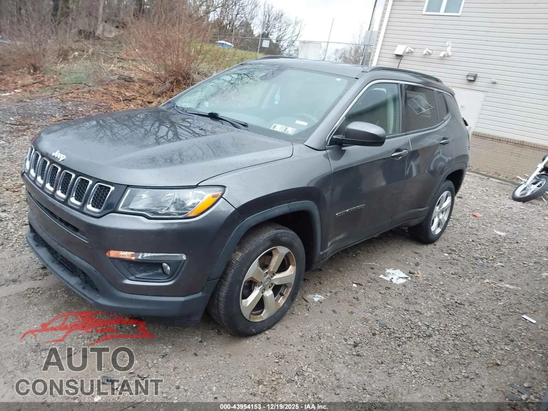 2019 JEEP COMPASS Damaged VIN 3C4NJDBB7KT849699 – rear exterior 2019 JEEP COMPASS Damaged VIN 3C4NJDBB7KT849699 – rear exterior