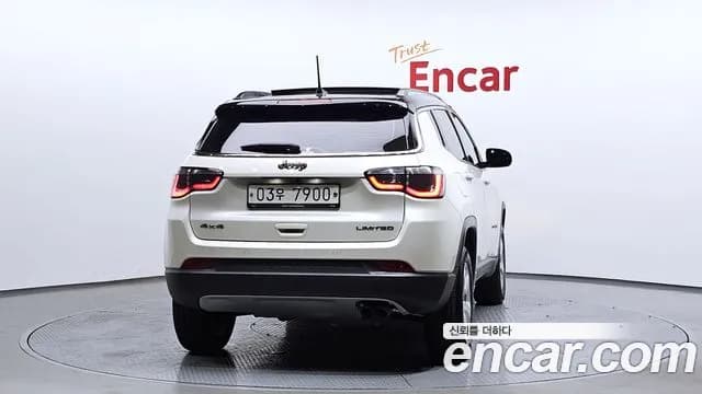 2018 Jeep Compass 2nd Gen 2.4 Limitied AWD Sold VIN 3C4NJDCB2JT478741 – trunk area 2018 Jeep Compass 2nd Gen 2.4 Limitied AWD Sold VIN 3C4NJDCB2JT478741 – trunk area