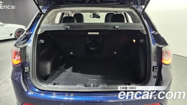 2019 Jeep Compass 2nd Gen 2.4 Limitied AWD Sold VIN 3C4NJDCB8KT598089 – trunk area 2019 Jeep Compass 2nd Gen 2.4 Limitied AWD Sold VIN 3C4NJDCB8KT598089 – trunk area