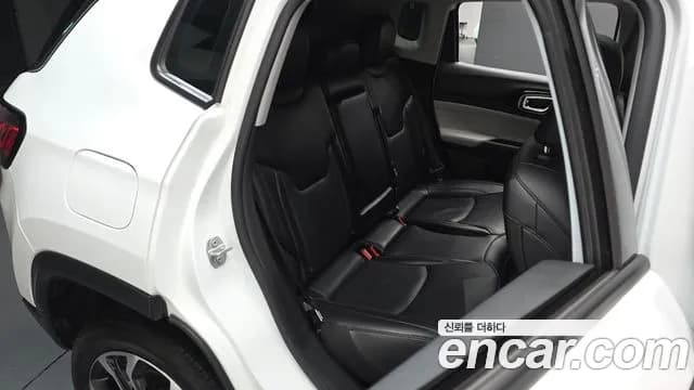2022 Jeep Compass 2nd Gen 2.4 Limitied AWD Sold VIN 3C4NJDCB9NT175851 – interior seats 2022 Jeep Compass 2nd Gen 2.4 Limitied AWD Sold VIN 3C4NJDCB9NT175851 – interior seats