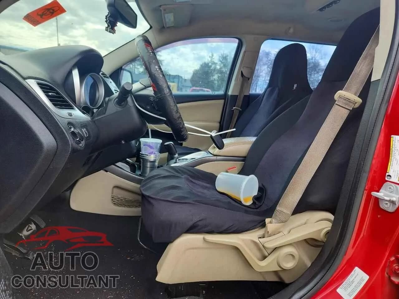 2014 DODGE JOURNEY Damaged VIN 3C4PDCAB7ET258708 – exterior detail 2014 DODGE JOURNEY Damaged VIN 3C4PDCAB7ET258708 – exterior detail