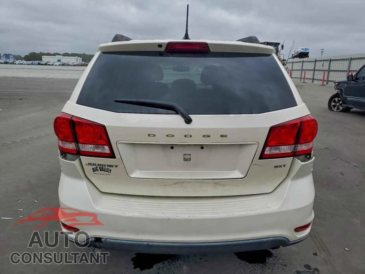 2013 DODGE JOURNEY Damaged VIN 3C4PDCBG8DT690961 – engine bay 2013 DODGE JOURNEY Damaged VIN 3C4PDCBG8DT690961 – engine bay