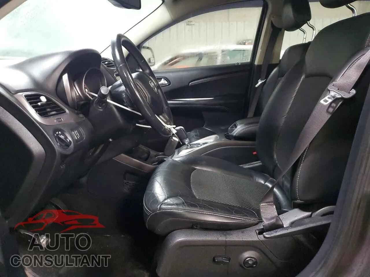 2016 DODGE JOURNEY Damaged VIN 3C4PDCGB7GT125456 – exterior detail 2016 DODGE JOURNEY Damaged VIN 3C4PDCGB7GT125456 – exterior detail