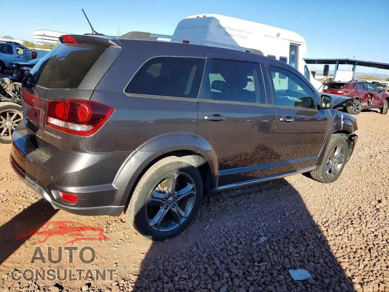 2017 DODGE JOURNEY Damaged VIN 3C4PDCGG8HT670885 – side profile 2017 DODGE JOURNEY Damaged VIN 3C4PDCGG8HT670885 – side profile