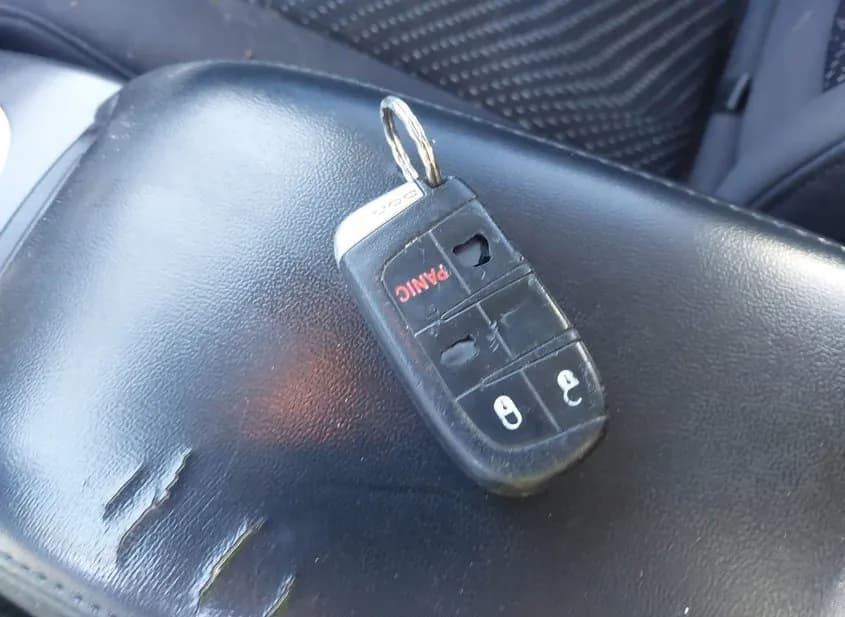 2012 DODGE Journey - VIN 3C4PDDBGXCT323726 2012 DODGE Journey VIN 3C4PDDBGXCT323726