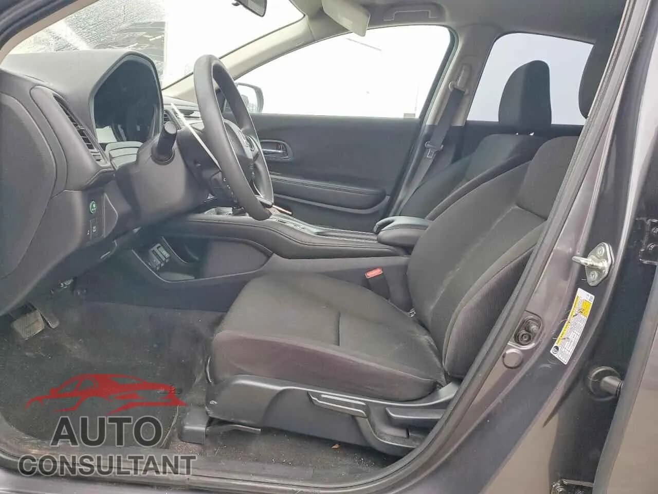 2018 HONDA HR-V Damaged VIN 3CZRU6H30JG719642 – exterior detail 2018 HONDA HR-V Damaged VIN 3CZRU6H30JG719642 – exterior detail