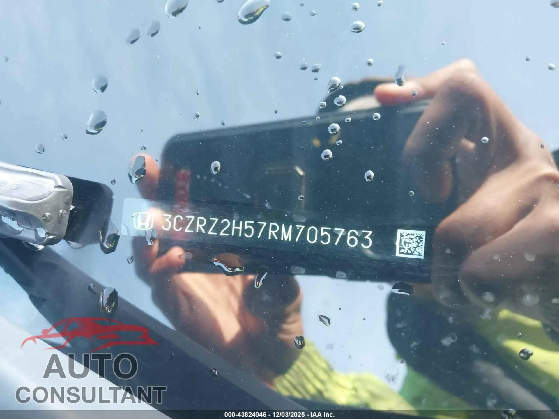 2024 HONDA HR-V Damaged VIN 3CZRZ2H57RM705763 – trunk area 2024 HONDA HR-V Damaged VIN 3CZRZ2H57RM705763 – trunk area