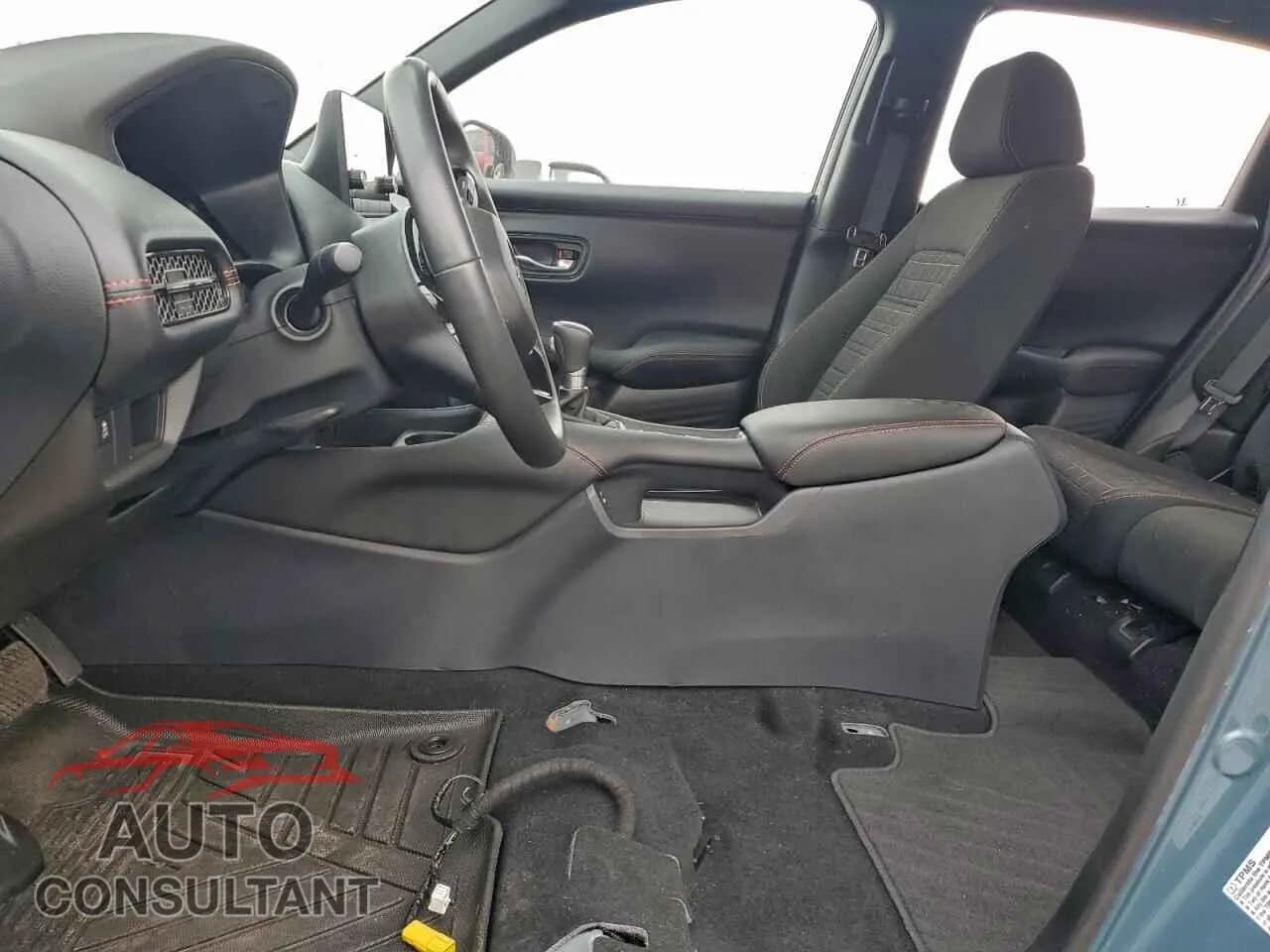 2024 HONDA HR-V Damaged VIN 3CZRZ2H57RM776333 – exterior detail 2024 HONDA HR-V Damaged VIN 3CZRZ2H57RM776333 – exterior detail