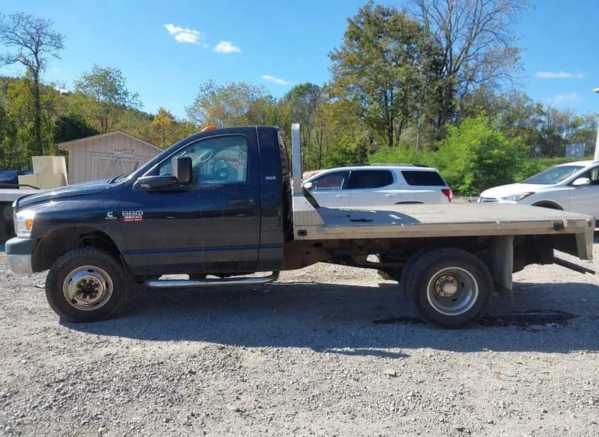 2009 DODGE Ram Chassis Cab Used VIN 3D6WH46L99G520020 – engine bay 2009 DODGE Ram Chassis Cab Used VIN 3D6WH46L99G520020 – engine bay