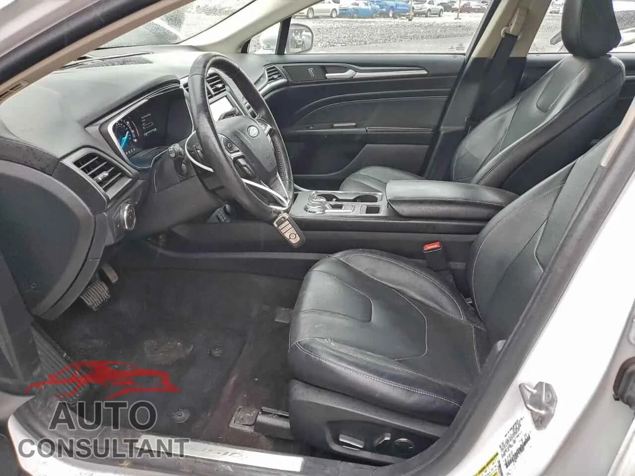 2020 FORD FUSION Damaged VIN 3FA6P0D91LR192800 – exterior detail 2020 FORD FUSION Damaged VIN 3FA6P0D91LR192800 – exterior detail