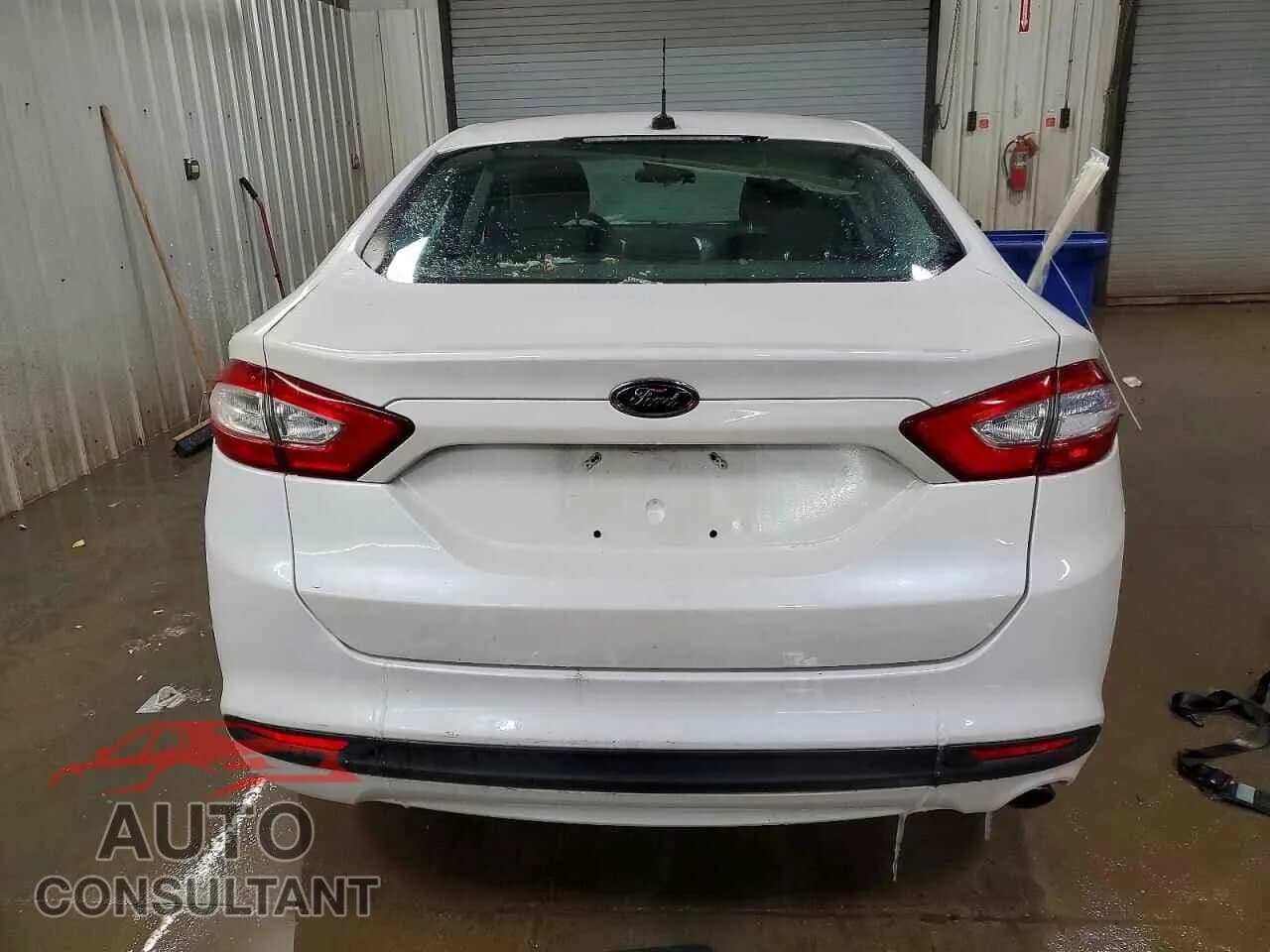 2013 FORD FUSION Damaged VIN 3FA6P0H74DR233432 – engine bay 2013 FORD FUSION Damaged VIN 3FA6P0H74DR233432 – engine bay