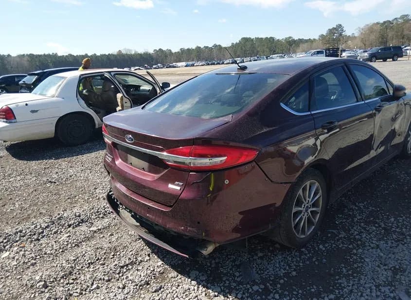 2017 FORD Fusion Used VIN 3FA6P0HD3HR174773 – trunk area 2017 FORD Fusion Used VIN 3FA6P0HD3HR174773 – trunk area