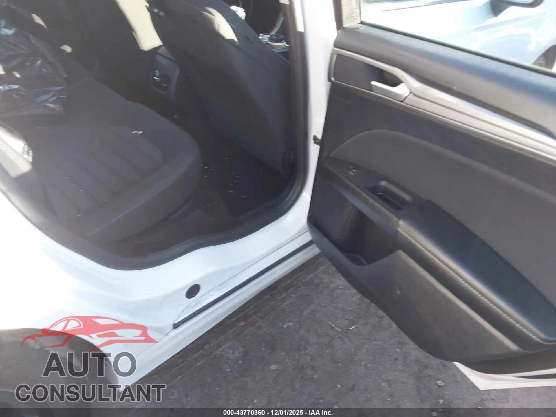 2020 FORD FUSION Damaged VIN 3FA6P0HD9LR143584 – undercarriage 2020 FORD FUSION Damaged VIN 3FA6P0HD9LR143584 – undercarriage