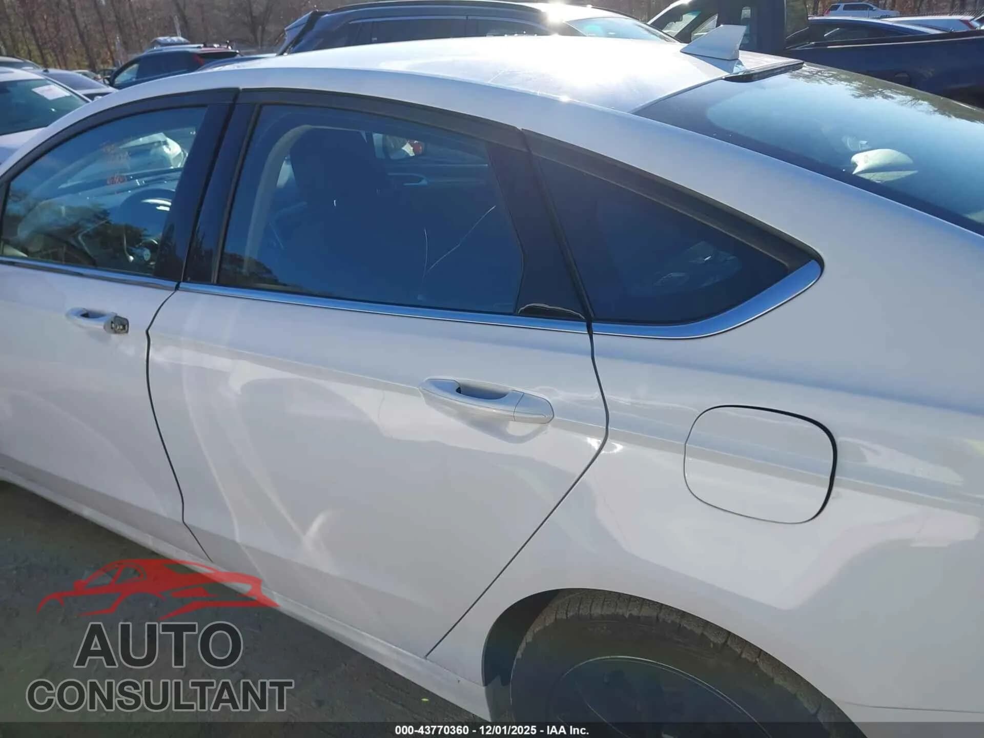 2020 FORD FUSION Damaged VIN 3FA6P0HD9LR143584 – photo 15 2020 FORD FUSION Damaged VIN 3FA6P0HD9LR143584 – photo 15