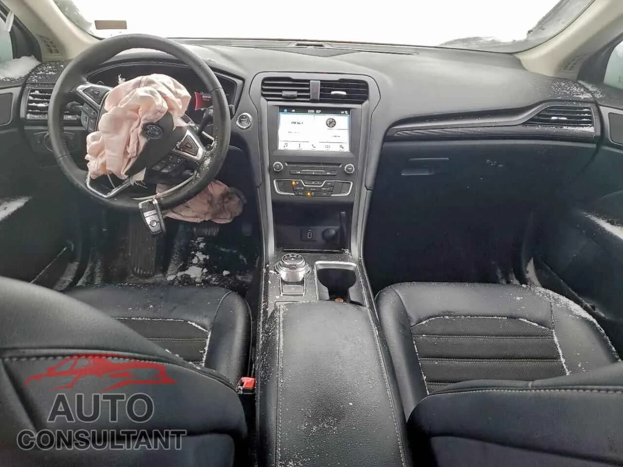 2018 FORD FUSION Damaged VIN 3FA6P0HDXJR238653 – undercarriage 2018 FORD FUSION Damaged VIN 3FA6P0HDXJR238653 – undercarriage