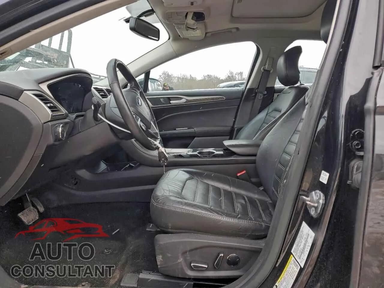 2013 FORD FUSION Damaged VIN 3FA6P0HR6DR175938 – exterior detail 2013 FORD FUSION Damaged VIN 3FA6P0HR6DR175938 – exterior detail