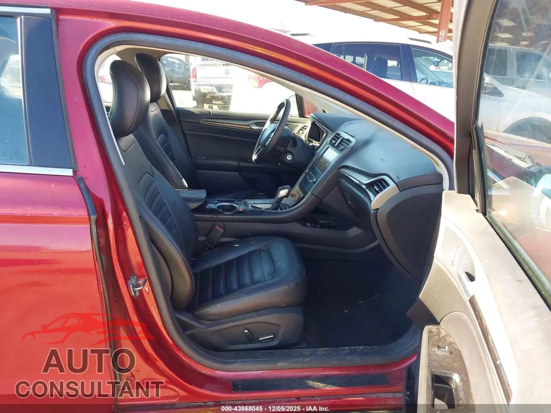 2013 FORD FUSION Damaged VIN 3FA6P0HRXDR359859 – interior seats 2013 FORD FUSION Damaged VIN 3FA6P0HRXDR359859 – interior seats