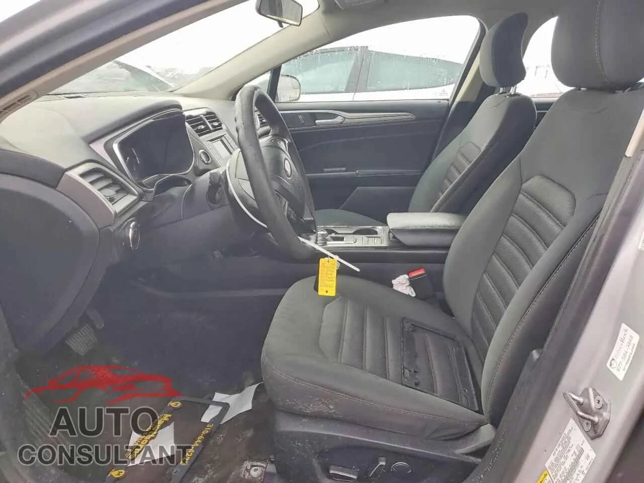 2018 FORD FUSION Damaged VIN 3FA6P0LU6JR133311 – exterior detail 2018 FORD FUSION Damaged VIN 3FA6P0LU6JR133311 – exterior detail