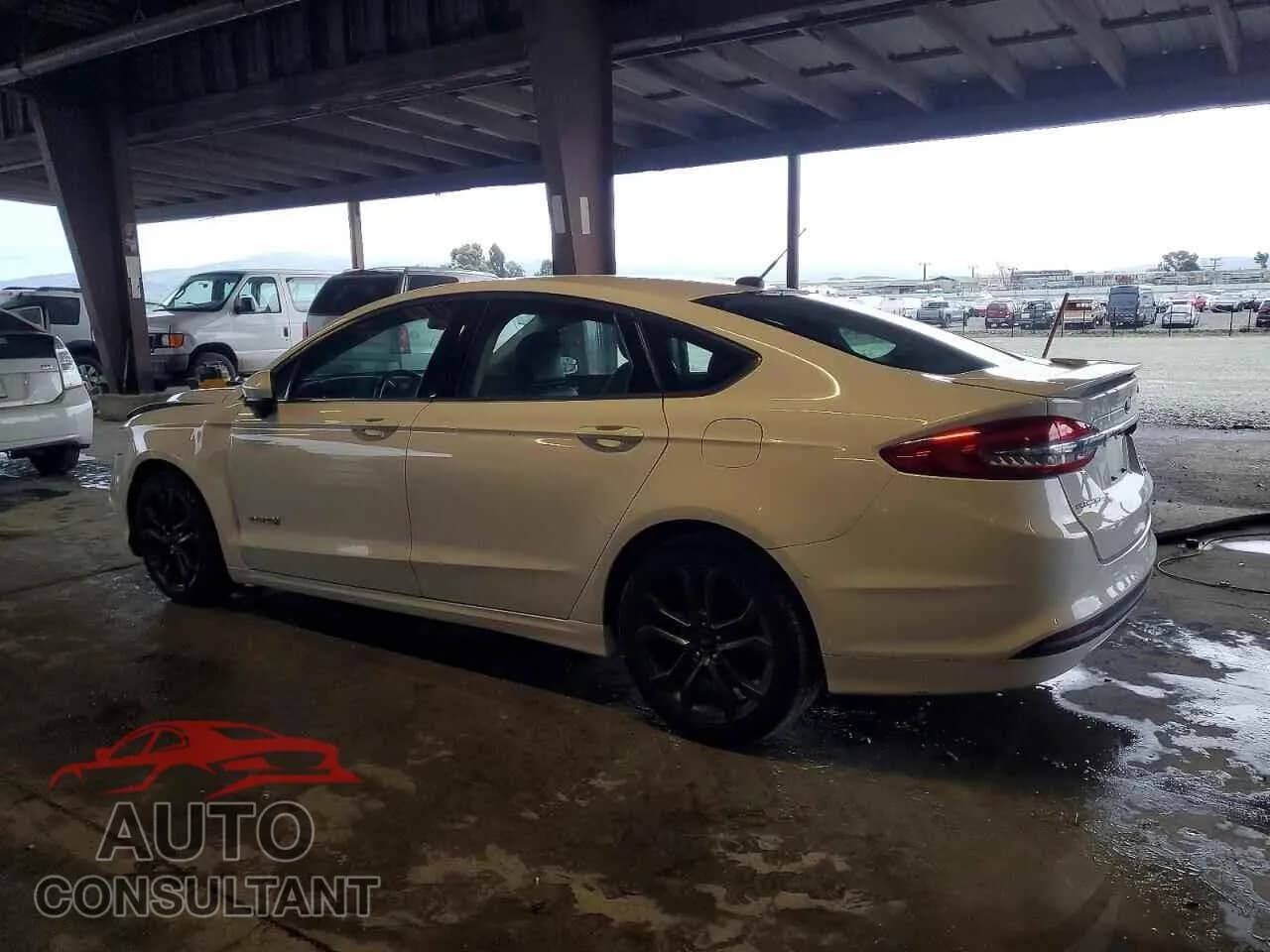 2018 FORD FUSION Damaged VIN 3FA6P0LU8JR155729 – rear exterior 2018 FORD FUSION Damaged VIN 3FA6P0LU8JR155729 – rear exterior