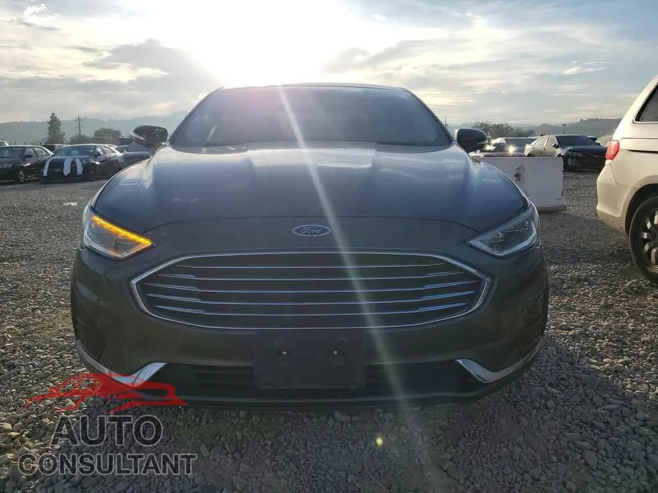 2019 FORD FUSION Damaged VIN 3FA6P0MU9KR202900 – interior seats 2019 FORD FUSION Damaged VIN 3FA6P0MU9KR202900 – interior seats