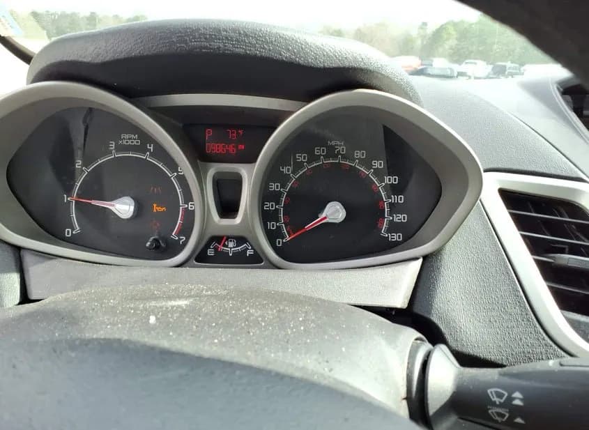 2011 FORD Fiesta Used VIN 3FADP4EJ8BM138137 – side profile 2011 FORD Fiesta Used VIN 3FADP4EJ8BM138137 – side profile