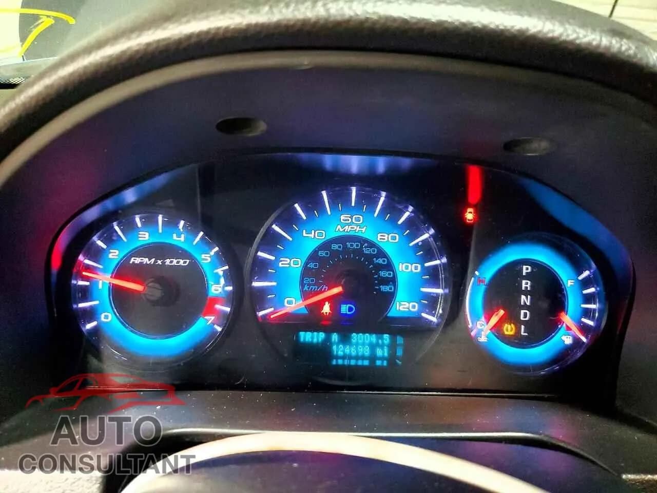 2011 FORD FUSION Damaged VIN 3FAHP0JA1BR243945 – trunk area 2011 FORD FUSION Damaged VIN 3FAHP0JA1BR243945 – trunk area