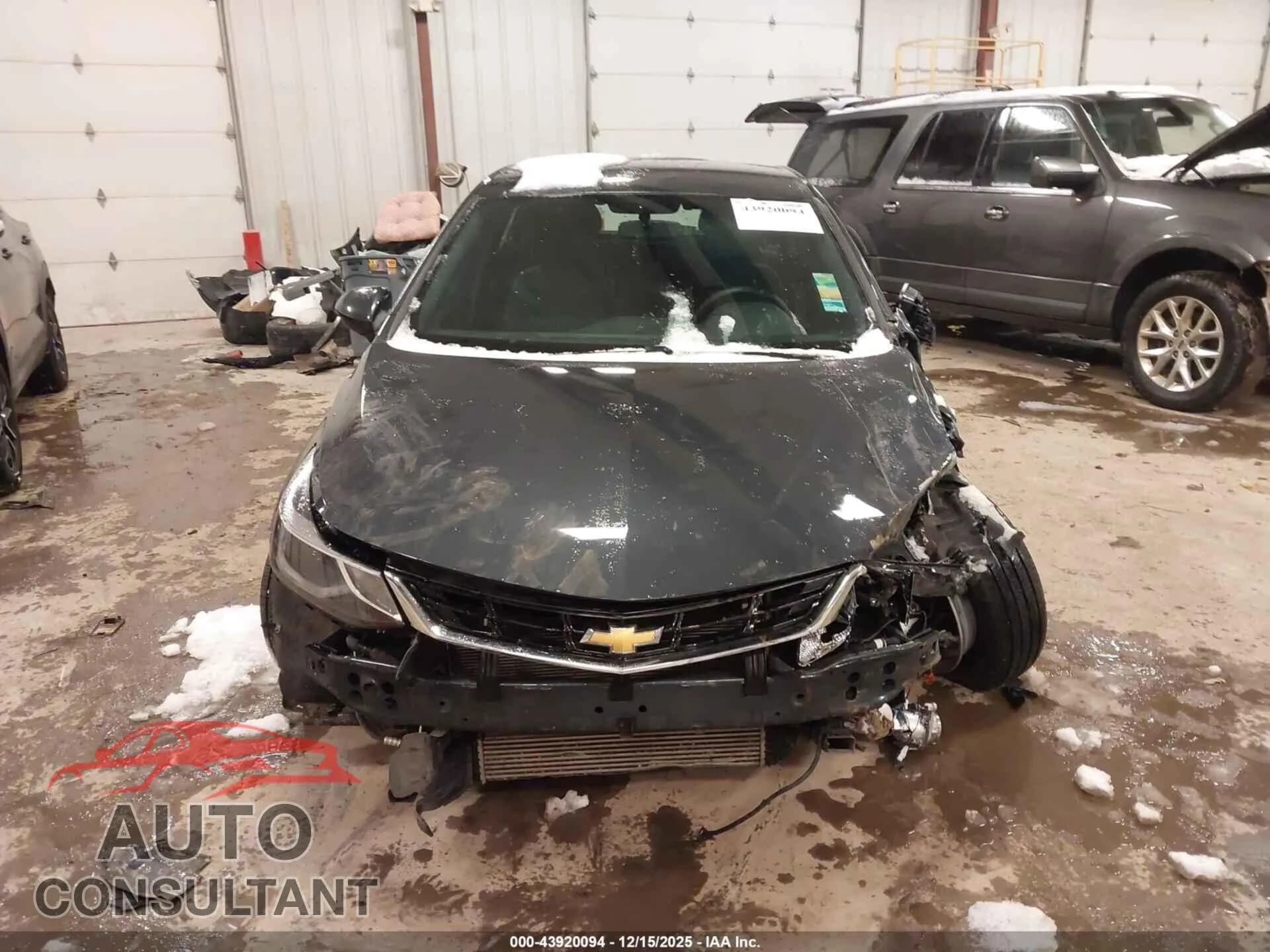 2018 CHEVROLET CRUZE Damaged VIN 3G1BD6SM0JS592535 – photo 12 2018 CHEVROLET CRUZE Damaged VIN 3G1BD6SM0JS592535 – photo 12