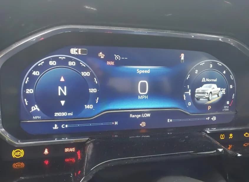 2025 CHEVROLET Silverado Used VIN 3GCUKDEDXSG215091 – interior seats 2025 CHEVROLET Silverado Used VIN 3GCUKDEDXSG215091 – interior seats