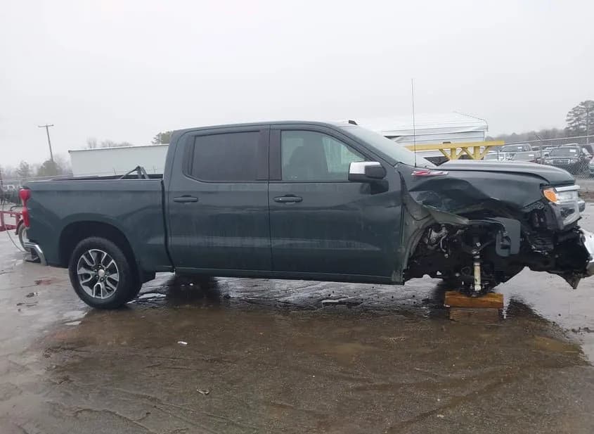 2025 CHEVROLET Silverado Used VIN 3GCUKDEDXSG215091 – engine bay 2025 CHEVROLET Silverado Used VIN 3GCUKDEDXSG215091 – engine bay