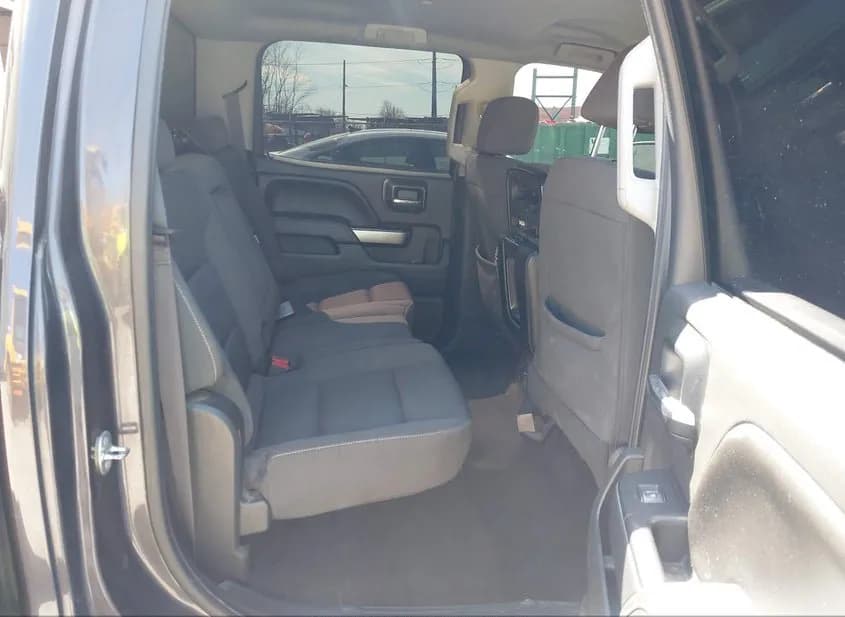 2016 CHEVROLET Silverado Used VIN 3GCUKREH2GG162880 – rear exterior 2016 CHEVROLET Silverado Used VIN 3GCUKREH2GG162880 – rear exterior