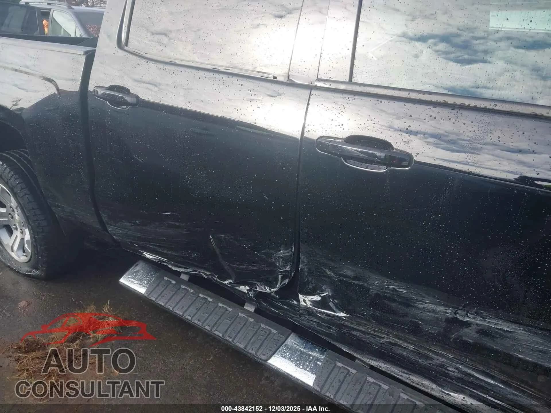 2015 CHEVROLET SILVERADO 1500 Damaged VIN 3GCUKREH4FG247993 – photo 17 2015 CHEVROLET SILVERADO 1500 Damaged VIN 3GCUKREH4FG247993 – photo 17