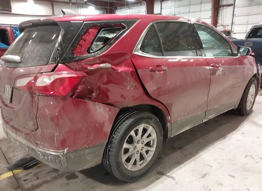 2020 CHEVROLET EQUINOX Used VIN 3GNAXJEV0LS653314 – trunk area 2020 CHEVROLET EQUINOX Used VIN 3GNAXJEV0LS653314 – trunk area