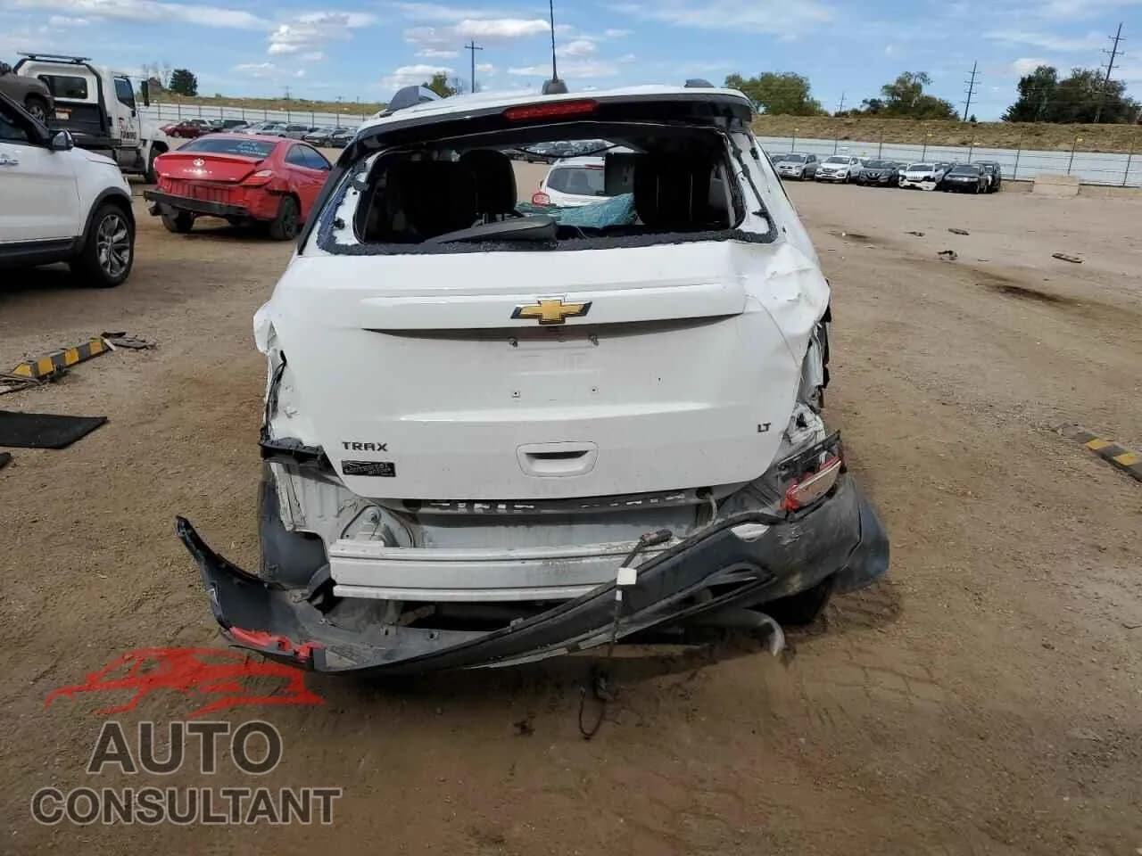 2017 CHEVROLET TRAX Damaged VIN 3GNCJLSB5HL257493 – engine bay 2017 CHEVROLET TRAX Damaged VIN 3GNCJLSB5HL257493 – engine bay