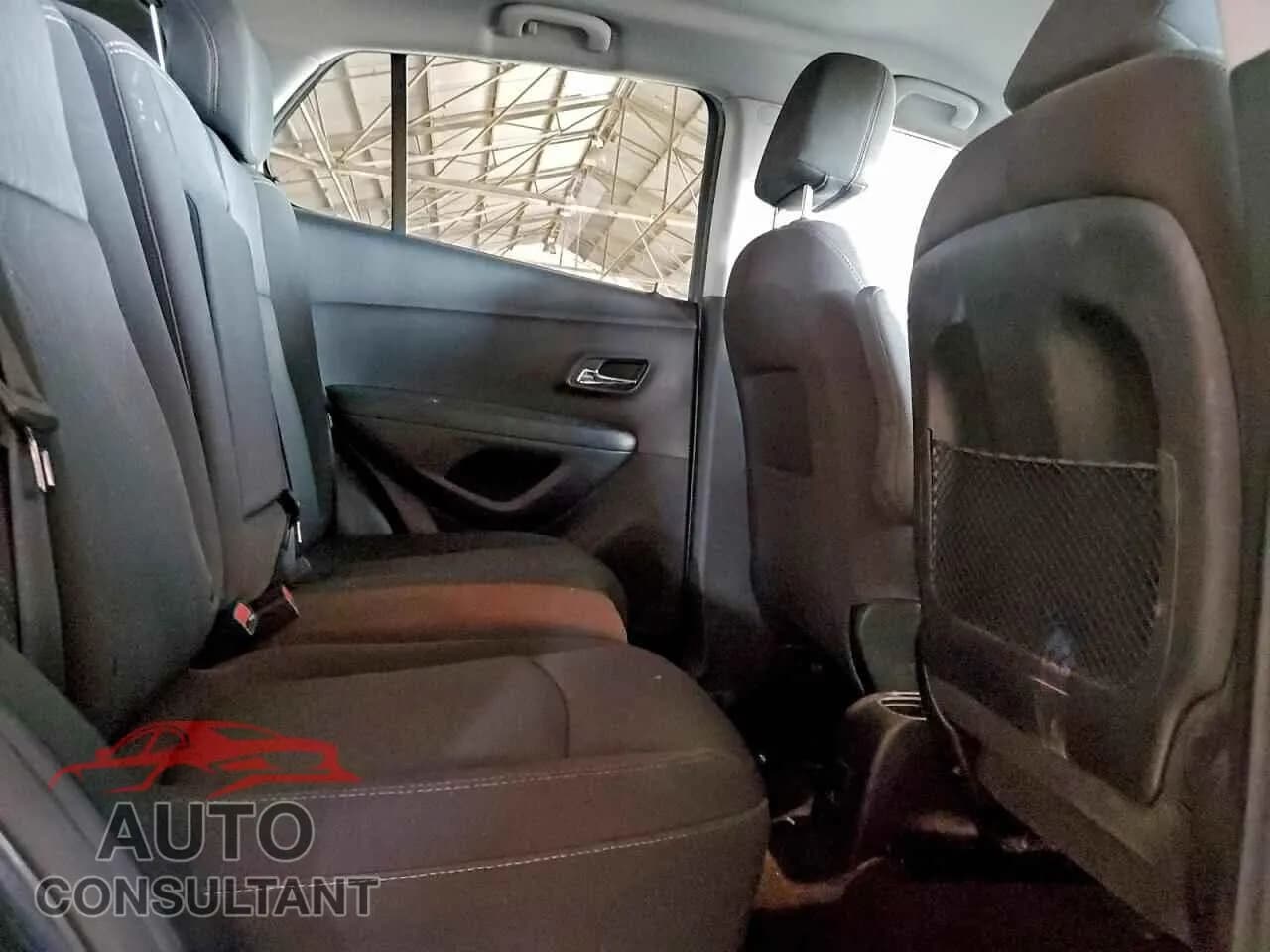 2019 CHEVROLET TRAX Damaged VIN 3GNCJLSB7KL330645 – photo 11 2019 CHEVROLET TRAX Damaged VIN 3GNCJLSB7KL330645 – photo 11