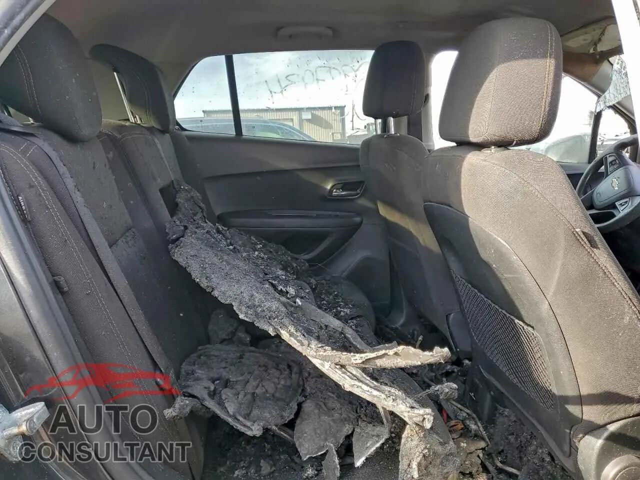 2017 CHEVROLET TRAX Damaged VIN 3GNCJPSB0HL239930 – photo 11 2017 CHEVROLET TRAX Damaged VIN 3GNCJPSB0HL239930 – photo 11