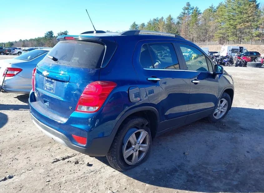 2020 CHEVROLET Trax Used VIN 3GNCJPSB4LL222248 – exterior detail 2020 CHEVROLET Trax Used VIN 3GNCJPSB4LL222248 – exterior detail