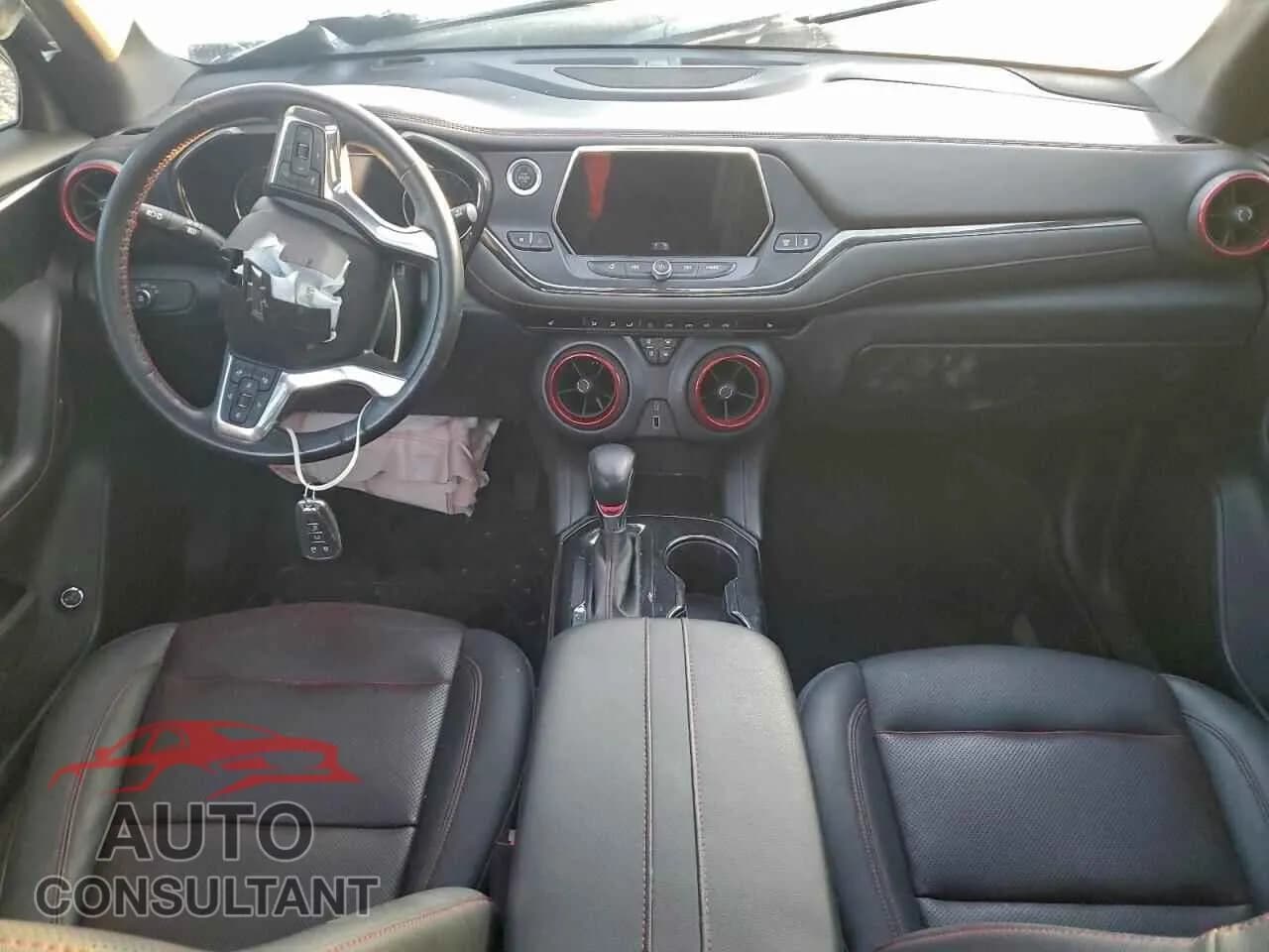 2022 CHEVROLET BLAZER Damaged VIN 3GNKBKRS3NS195747 – undercarriage 2022 CHEVROLET BLAZER Damaged VIN 3GNKBKRS3NS195747 – undercarriage