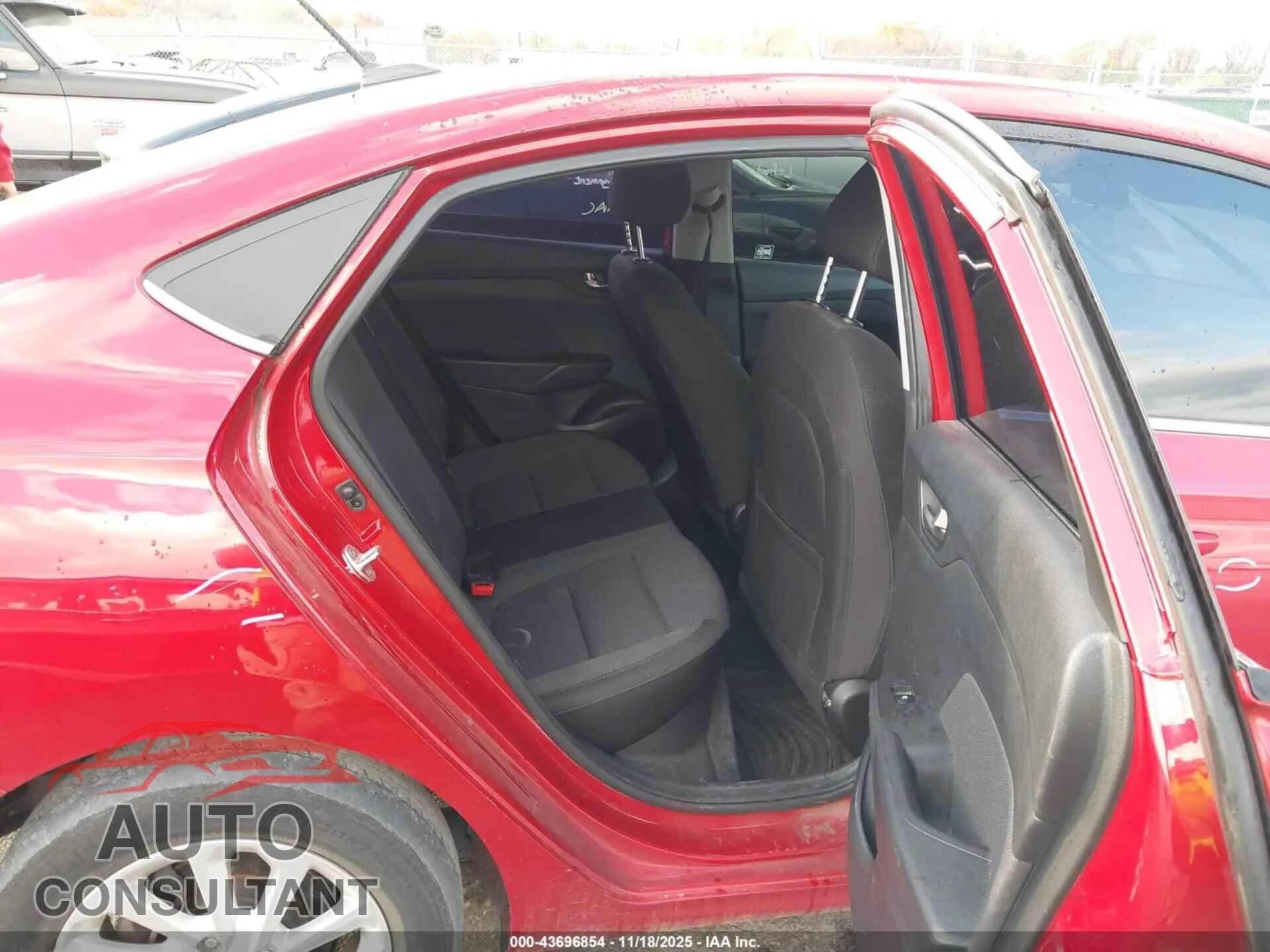 2020 HYUNDAI ACCENT Damaged VIN 3KPC24A61LE121438 – undercarriage 2020 HYUNDAI ACCENT Damaged VIN 3KPC24A61LE121438 – undercarriage