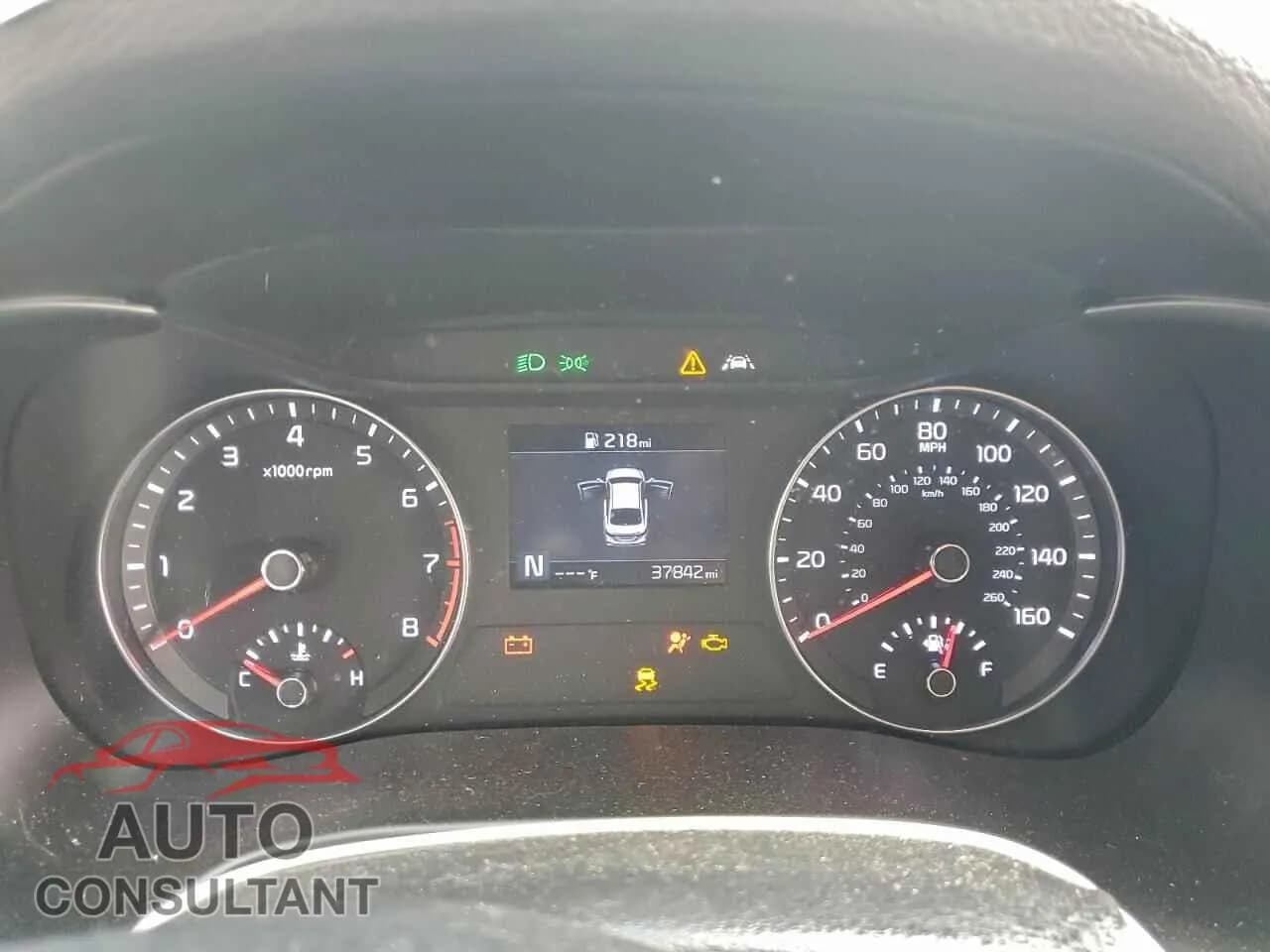 2020 KIA FORTE Damaged VIN 3KPF24AD3LE164822 – trunk area 2020 KIA FORTE Damaged VIN 3KPF24AD3LE164822 – trunk area