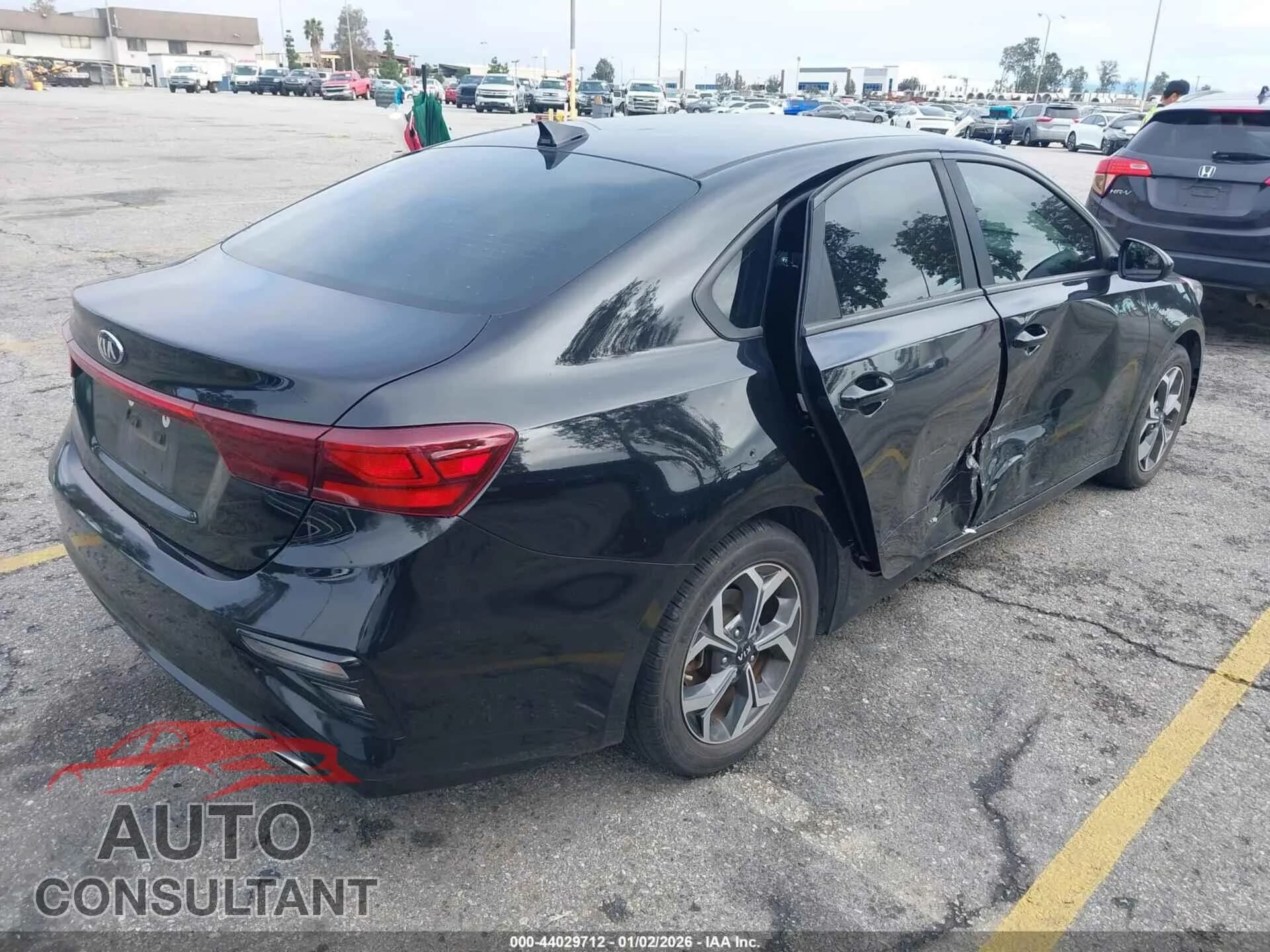2019 KIA FORTE Damaged VIN 3KPF24AD5KE092746 – dashboard 2019 KIA FORTE Damaged VIN 3KPF24AD5KE092746 – dashboard