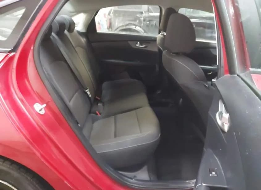 2020 KIA Forte Used VIN 3KPF24AD7LE210846 – photo 11 2020 KIA Forte Used VIN 3KPF24AD7LE210846 – photo 11